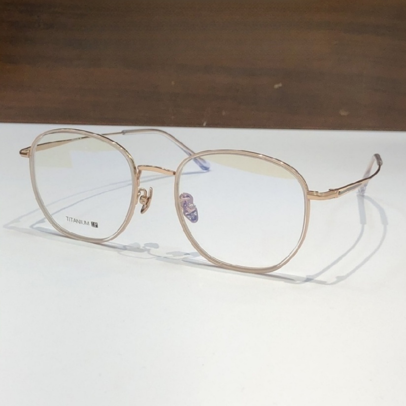 High Quality Men optical glasses Classic Luxury Designer Women eyeglass Titanium Punk Business Design Prescription Spectacle Frames with box 5519 SIZE