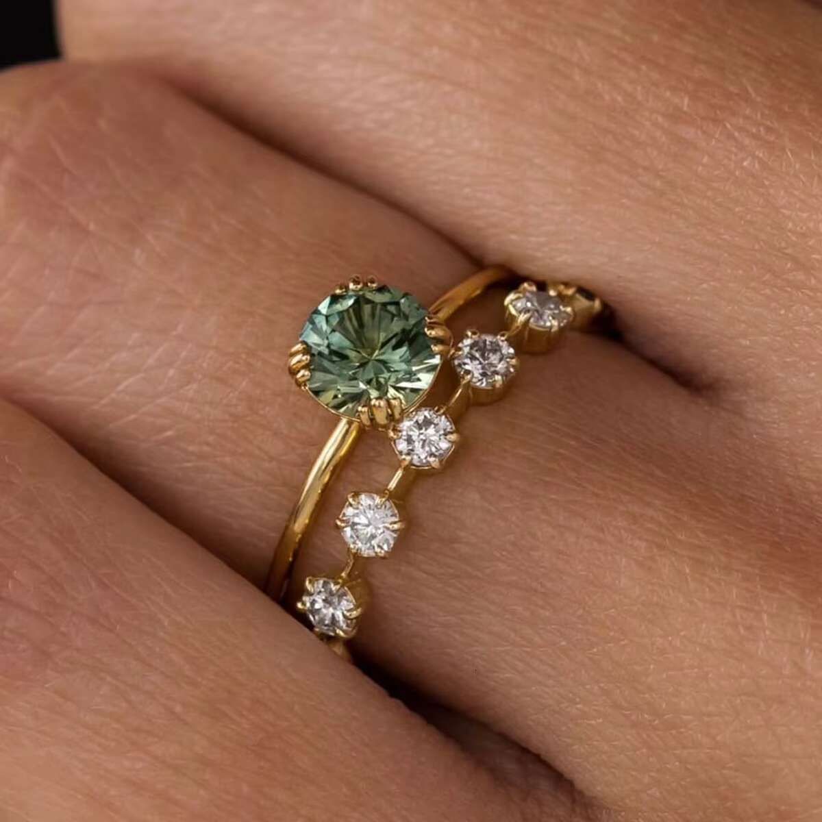 2025 HOT Sale INS Fashion Style Popular Ring Set S925 Silver 18K Plated Gold Green Round Moissanite Ring for Women Fine Jewelry