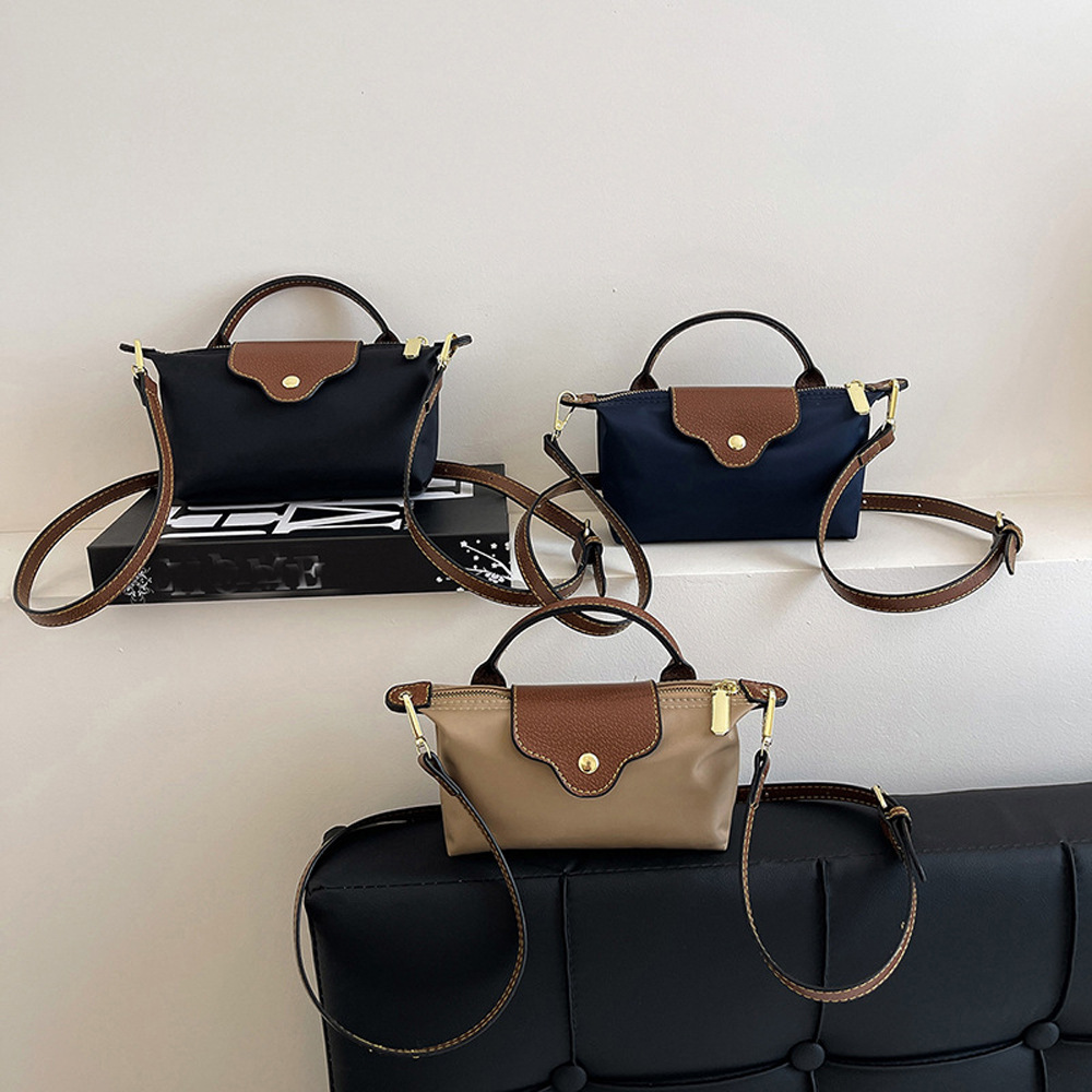 Women's 2025 Designer Elegant Nylon Handbag Retro Print Luxury Small Square Shoulder / Crossbody Bag