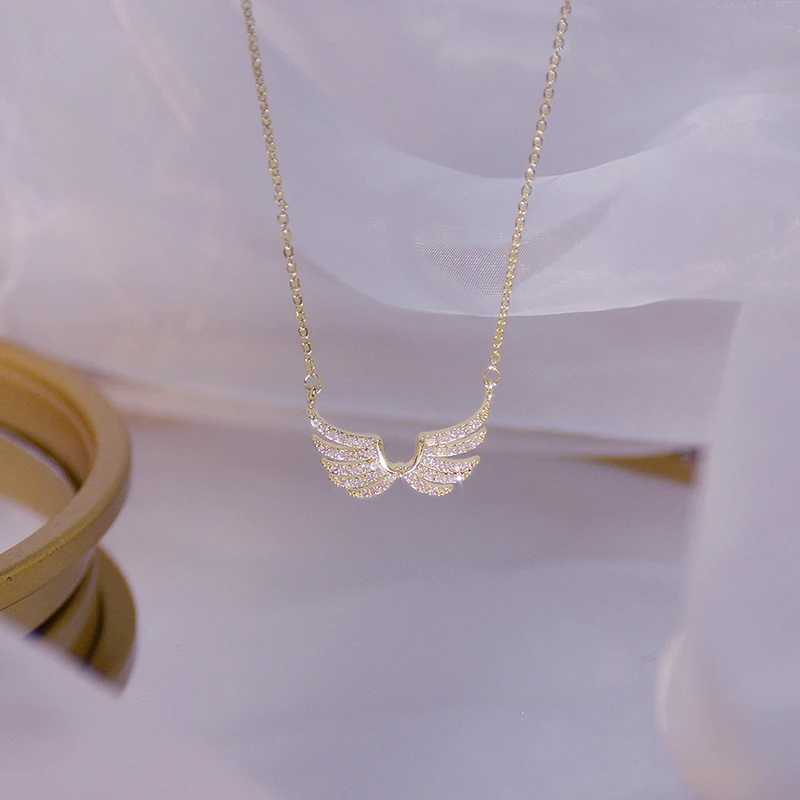 14k Plated Gold Exquisite simplicity Angel Wings Necklace Charm Short Design Clavicle Zircon Women Necklace Birtay Gift PendantXJ250510