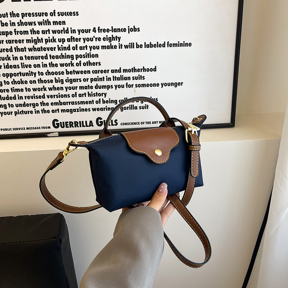 Women's 2025 Designer Elegant Nylon Handbag Retro Print Luxury Small Square Shoulder / Crossbody Bag