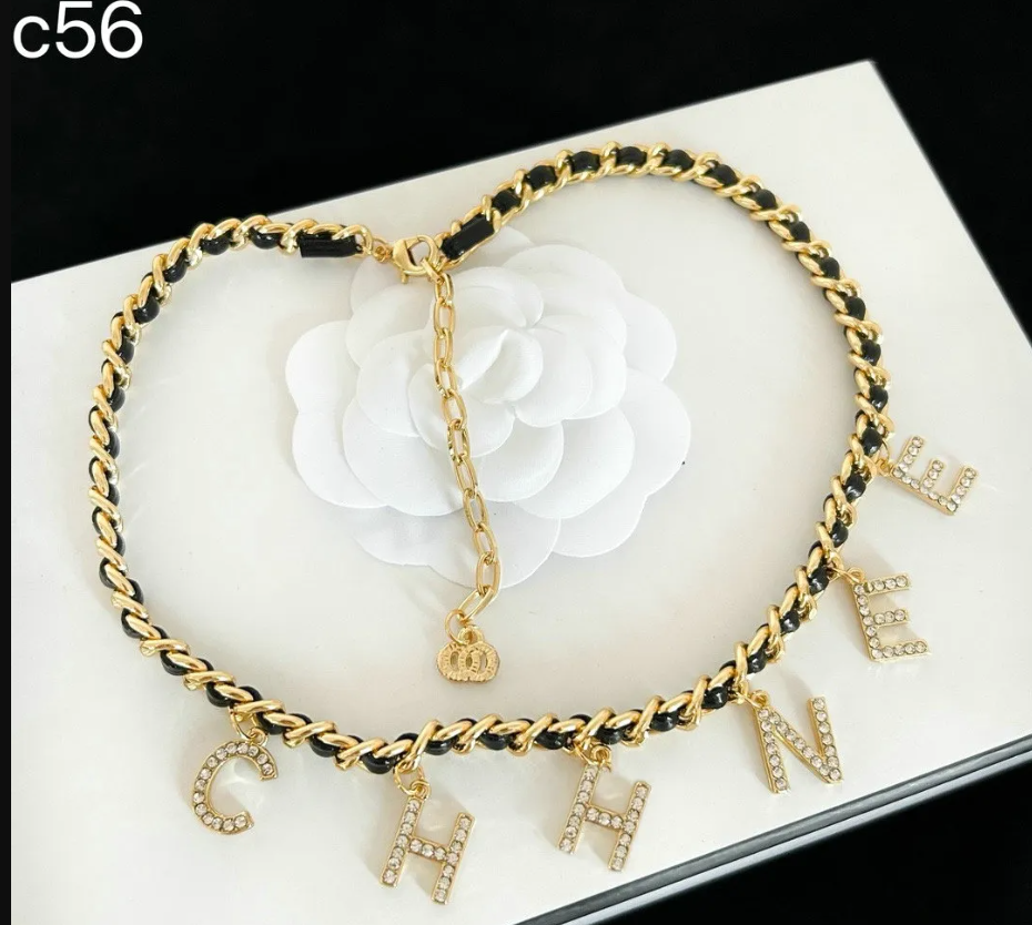 20style Classic Fashion Designer Pendant High Quality Pearl Letter Women's Necklace Wedding Christm Jewelry Gift
