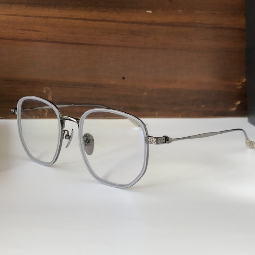High Quality Men optical glasses Classic Luxury Designer Women eyeglass Titanium Punk Business Design Prescription Spectacle Frames with box 8097 SIZE