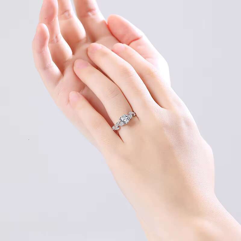 Gra Luxury 1CT Sandstone Women's Engagement Ring, Comes with Pure Silver Broken Branches and Wedding Four Claws
