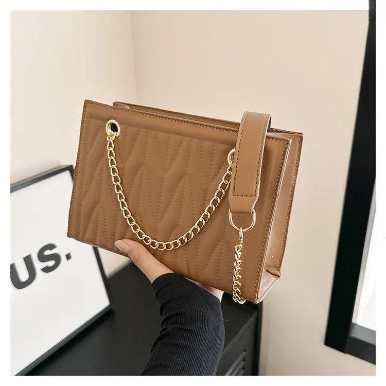 Fashion Shoulder Bag Style Chain Small For Women, PU Leather Square Crossbody Bag, Lightweight For Daily Use New Free Delivery Designer Bag