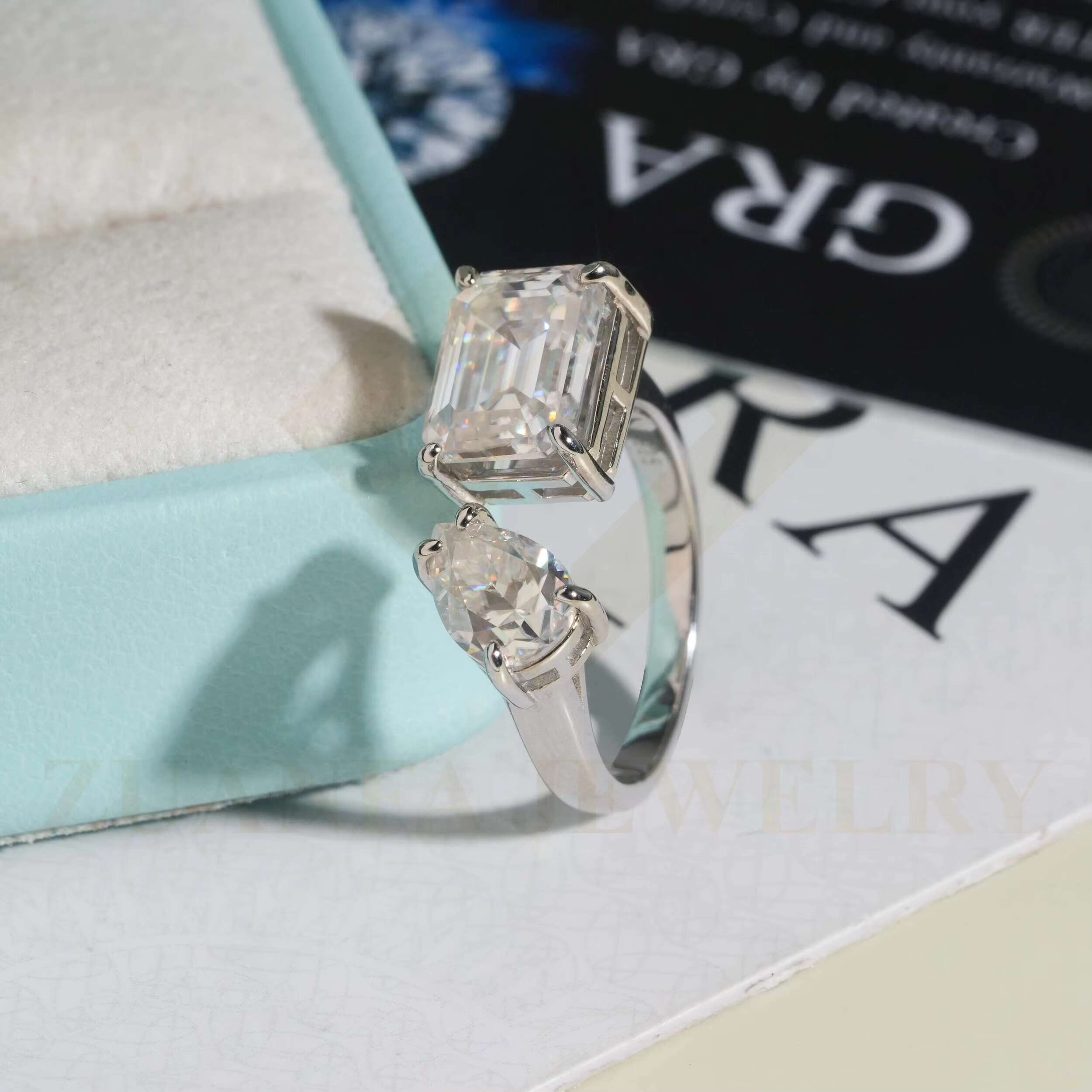 5.5CT Emerald and Pear Cut Moissanite 18k White Gold Plated Wedding Ring Silver 925 2Moissanite Diamonds Engagement Ring