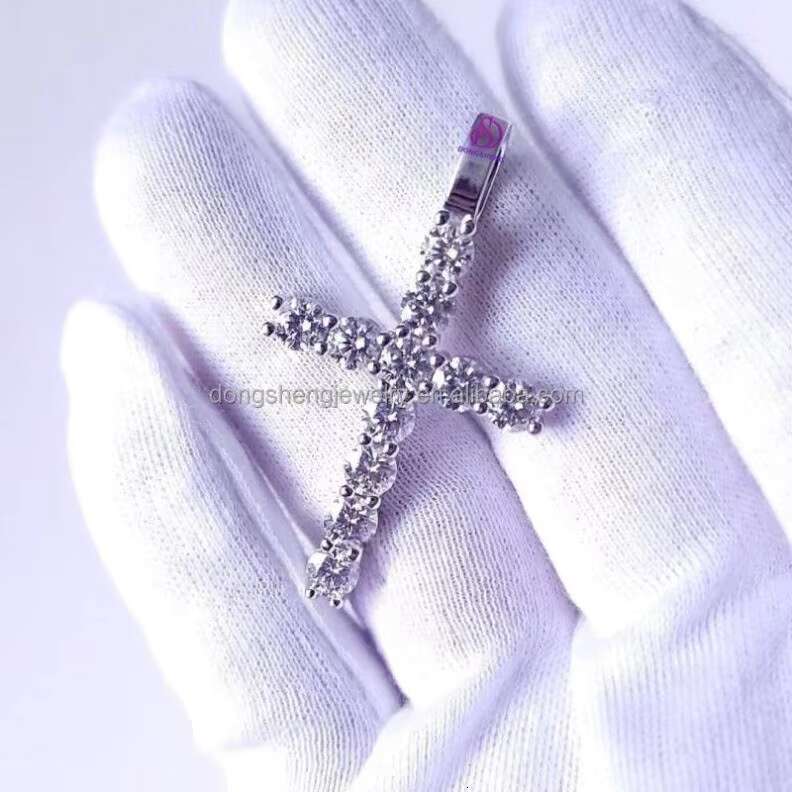 High quality competitive silica cross pendant chilled round brilliant