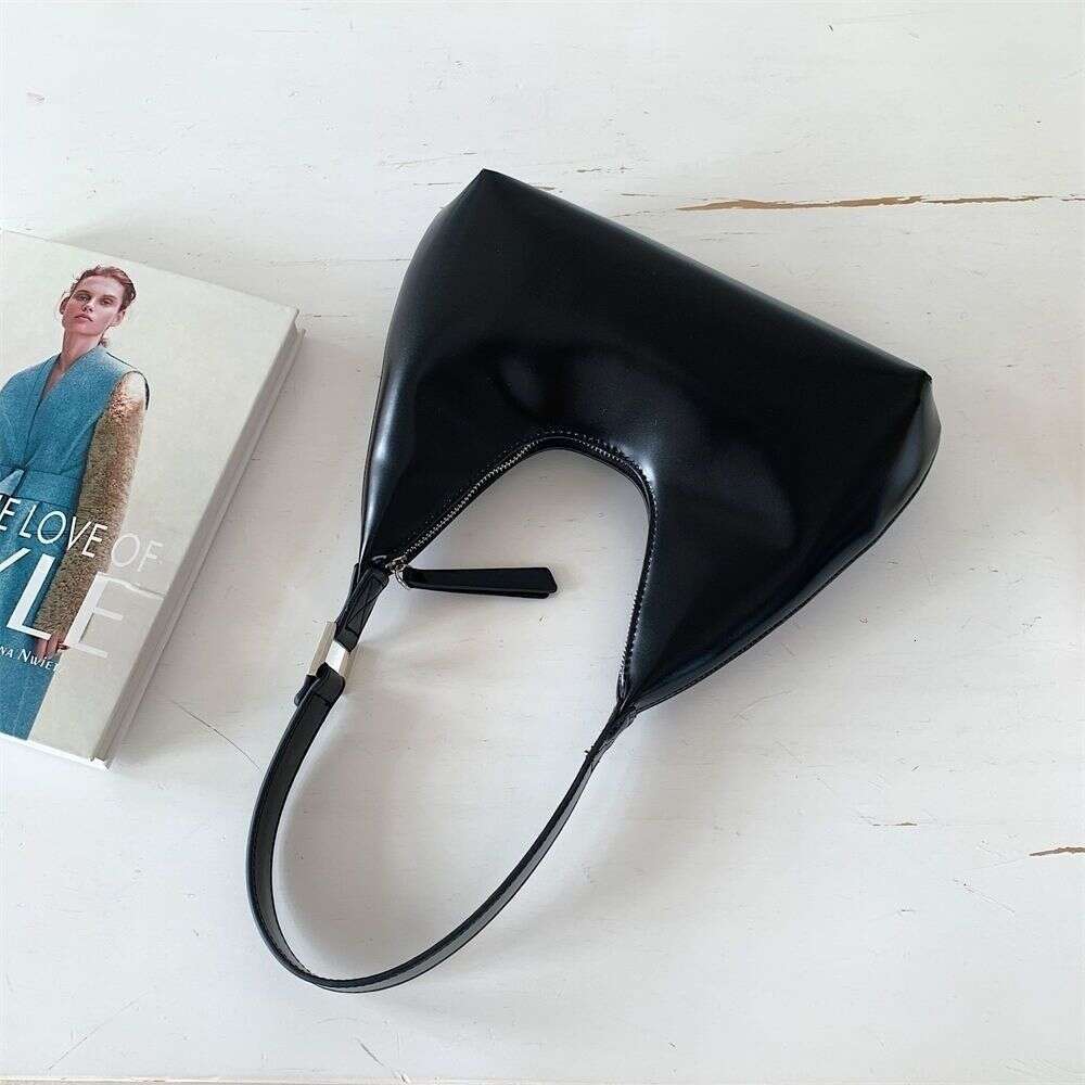 new autumn niche hand-held armpit shoulder versatile large capacity baguette bag for women