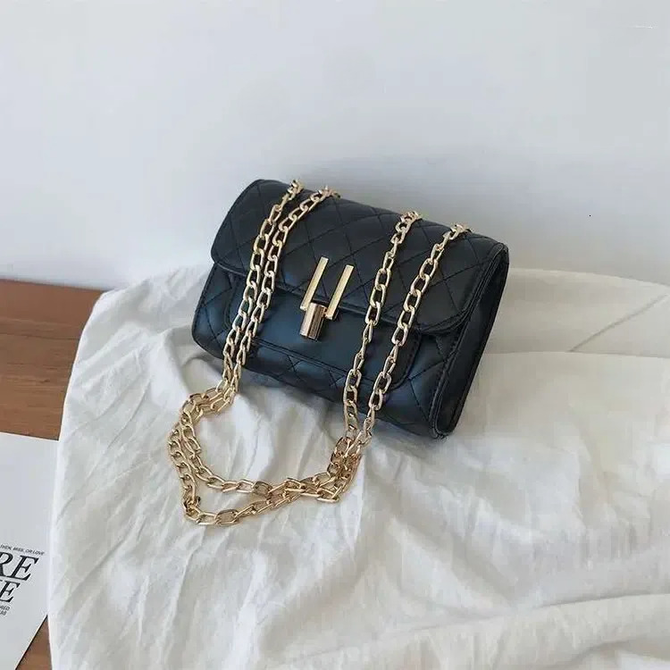 Korean Tote Bag - Chic Quilted Shoulder Bag, Lightweight Daily Messenger With Chain Strap, Fashionable Texture New Free Delivery Designer Bag