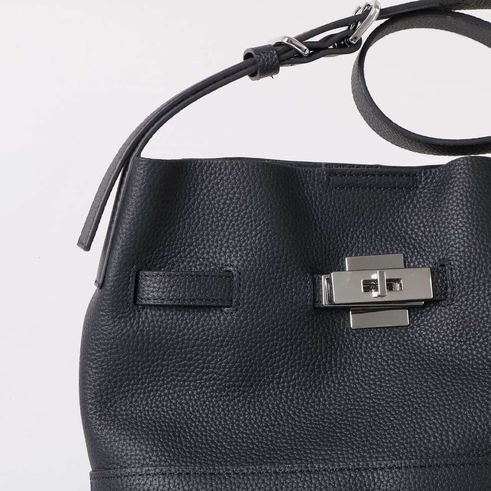 Head Layer Cowhide Kelly Bucket Canvas Simple Versatile Crossbody Single Shoulder Large Capacity Commuting Bag