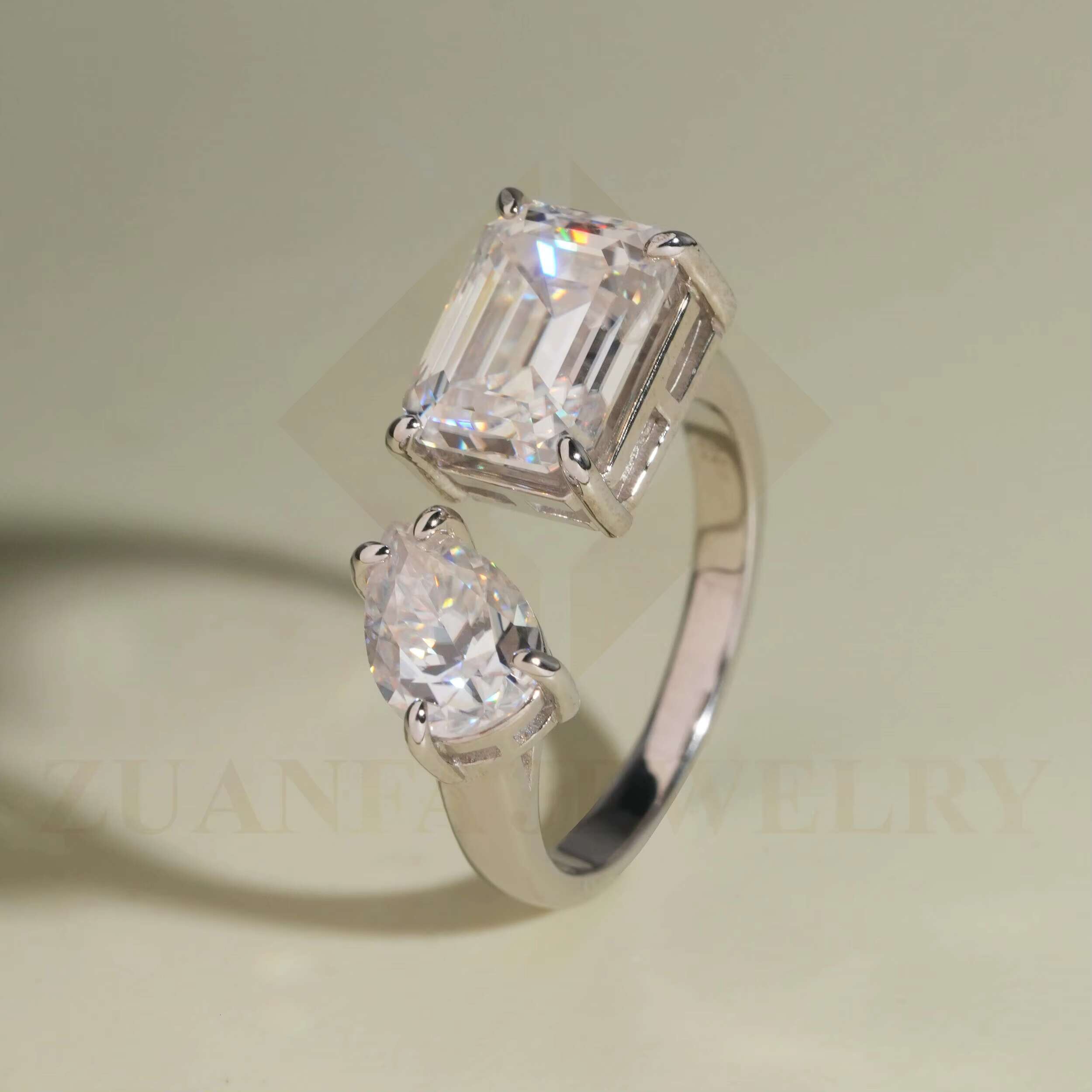5.5CT Emerald and Pear Cut Moissanite 18k White Gold Plated Wedding Ring Silver 925 2Moissanite Diamonds Engagement Ring