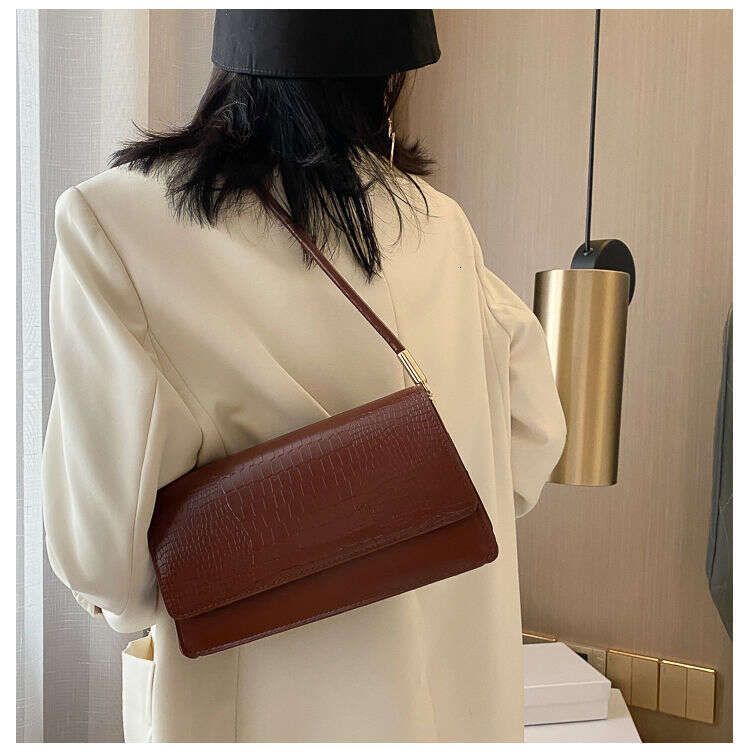 free shipping designer bags Small niche design armpit 2025 new high-end texture versatile designer bag china single shoulder crossbody bag for women b