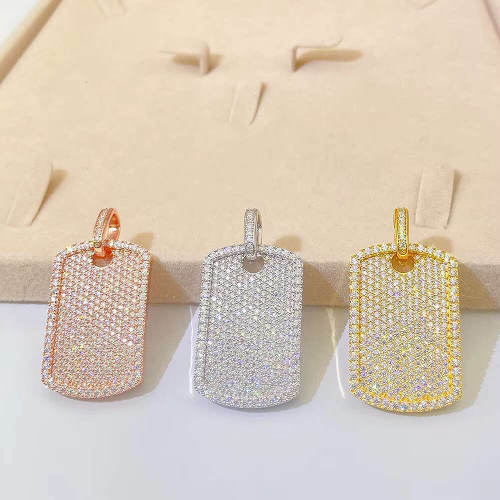 High quality pure sier pyroxene pendant ready for shipment - chilled D-color hip-hop accessory