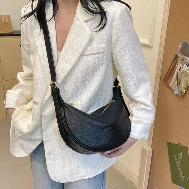 Womens Bag: Crescent Hobo PU Leather Shoulder Bag, Solid Color Underarm Bag For Daily Use New Free Delivery Designer Bag