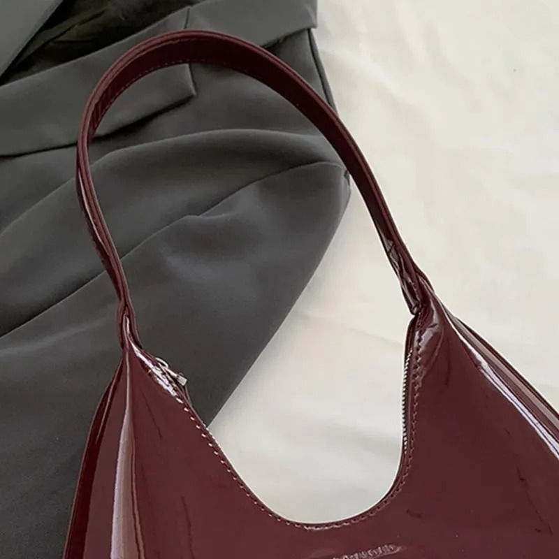 Free Shipping Shoulder Bags Designer Retro Wine Red For Women's Patent Leather Fashion Crescent Bag 2024 French Small Handbag Ladies Totes