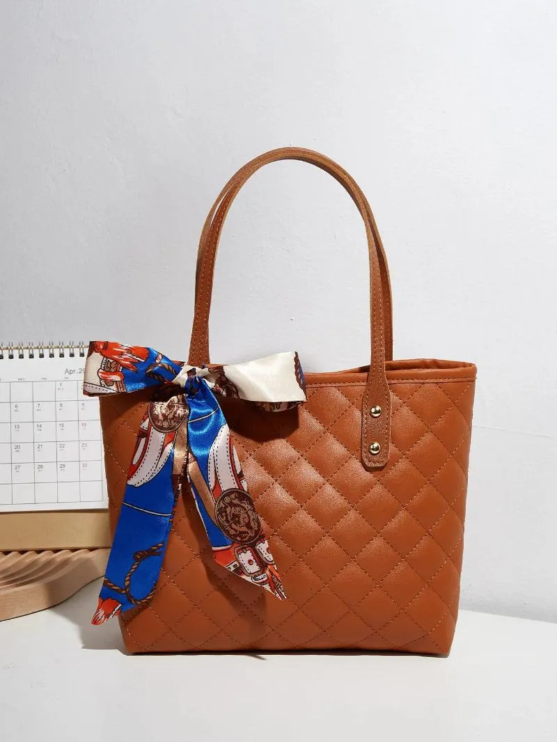 Embroidery Bags With Scarf: Large Capacity Bucket Tote Handbags For Women New Free Delivery Designer Bag