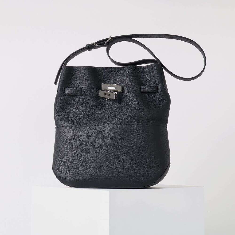 Head Layer Cowhide Kelly Bucket Canvas Simple Versatile Crossbody Single Shoulder Large Capacity Commuting Bag