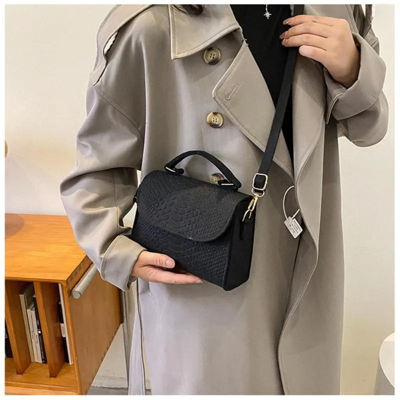 Square Evening Bags: Retro Designer Crossbody Totes For Women, Shoulder Handbags New Free Delivery Designer Bag