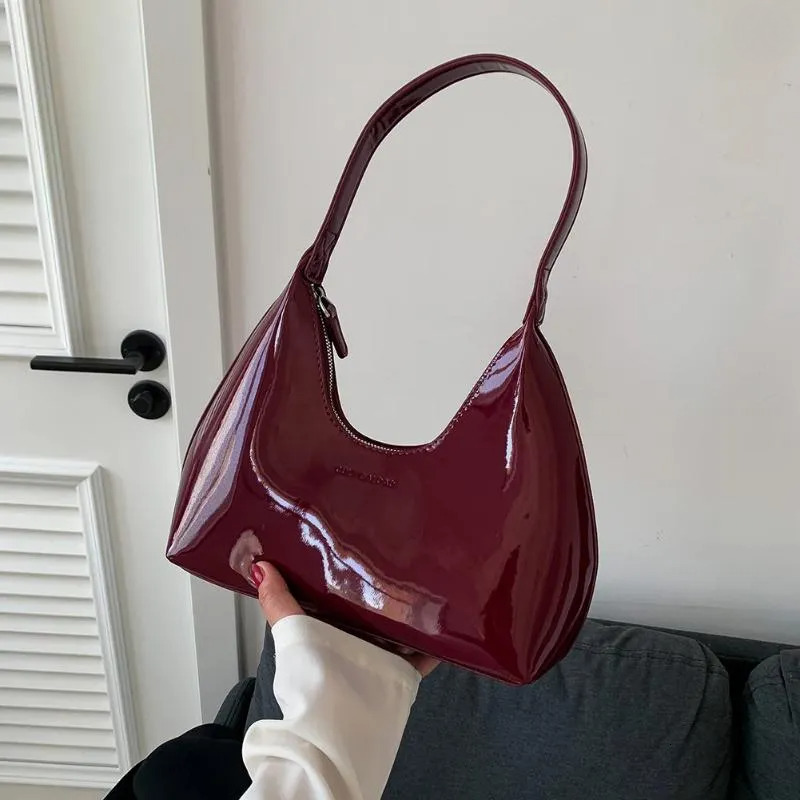 Free Shipping Shoulder Bags Designer Retro Wine Red For Women's Patent Leather Fashion Crescent Bag 2024 French Small Handbag Ladies Totes