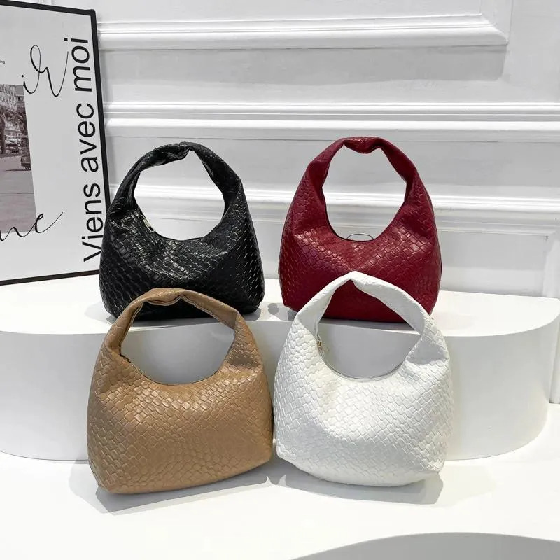 Totes Fashion Trendy Woven Commuting Minimalist Tote Shoulder Bag Niche Design Underarm Large Capacity 2025 New Free Delivery Designer Bag
