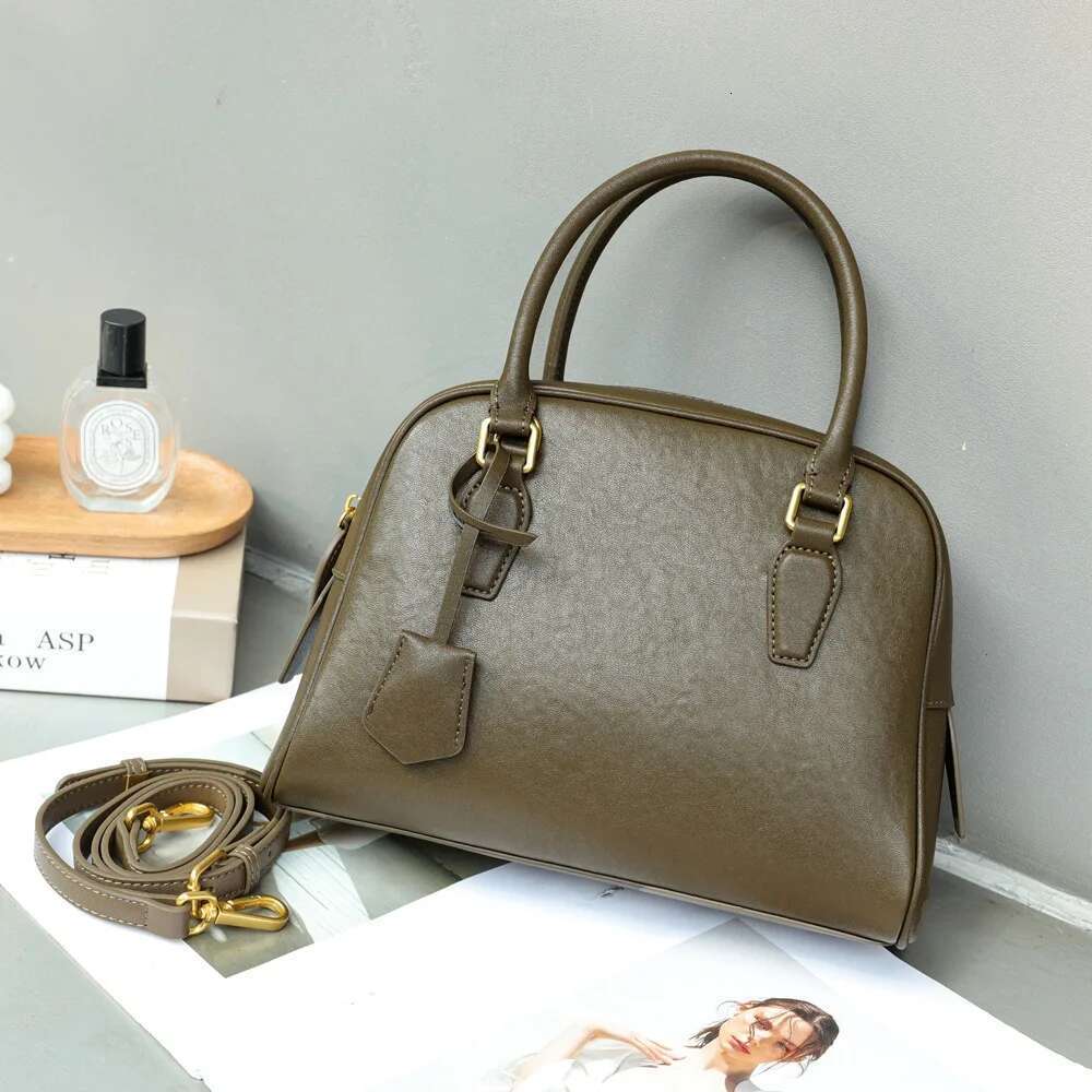 Retro First Layer Vegetable Tanned Cowhide Boston New Women's Genuine Leather Portable Messenger Bag