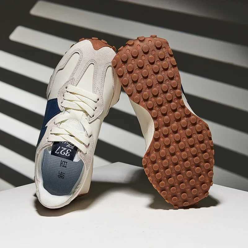 Classic yet timeless new 327 series mens and womens sports shoesC250510