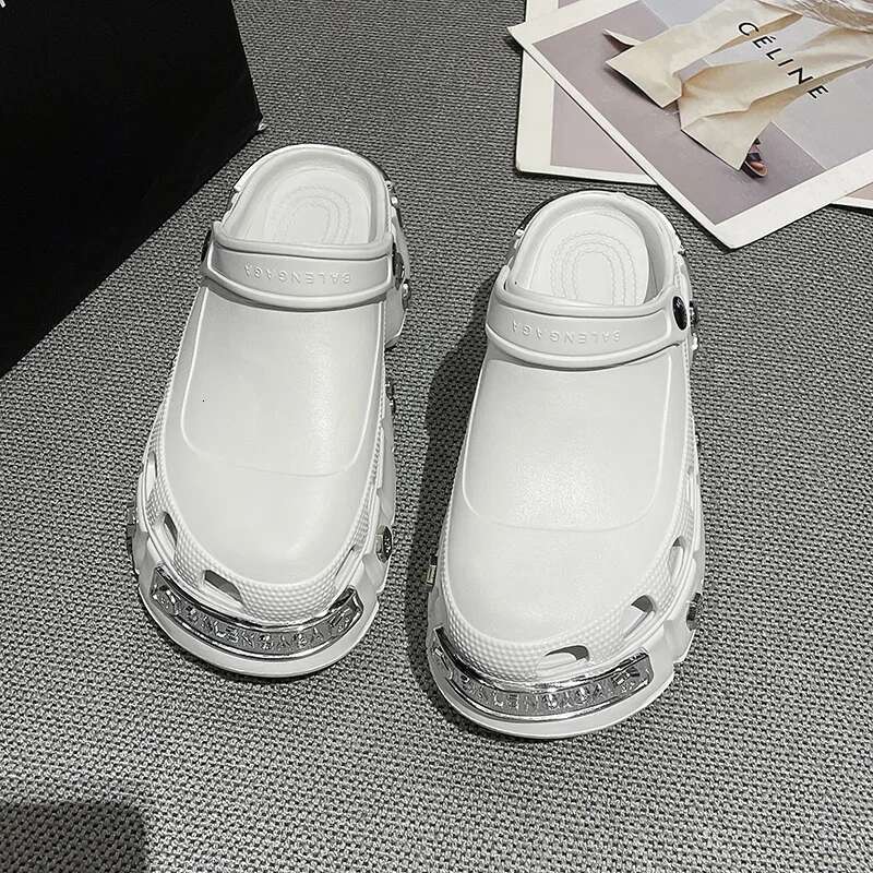 2025 Paris European Station Sponge Cake Hole Men's Couple Bag Head Women's Anti-Slip Deodorizing Slippers