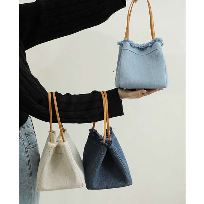 Summer Shoulder Denim Handbag Beach Bags Tassel Canvas Design Tote Bag Women Commuter
