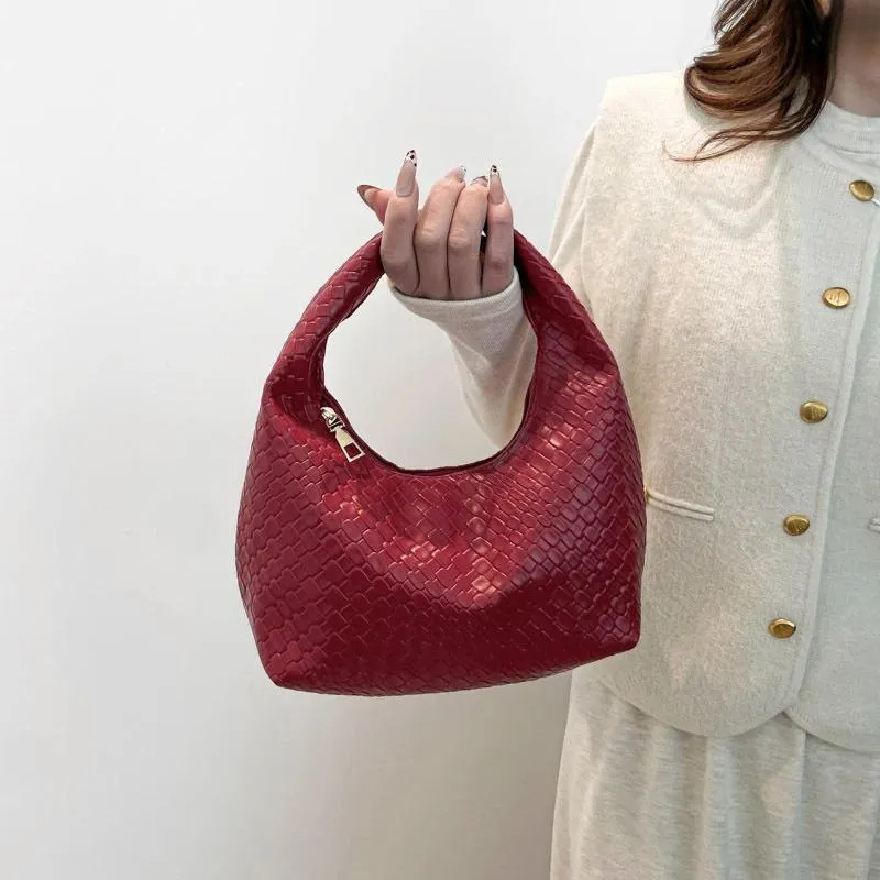 Totes Fashion Trendy Woven Commuting Minimalist Tote Shoulder Bag Niche Design Underarm Large Capacity 2025 New Free Delivery Designer Bag