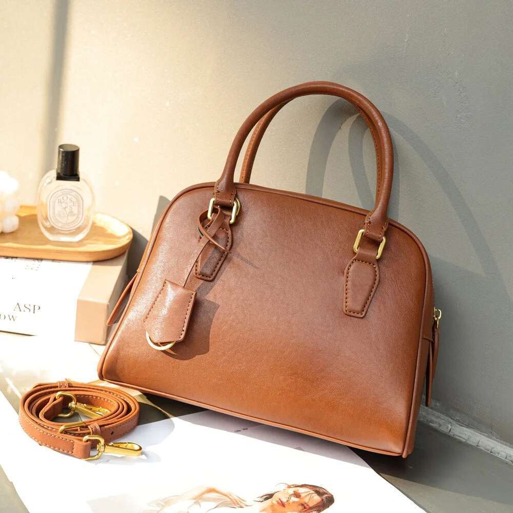 Retro First Layer Vegetable Tanned Cowhide Boston New Women's Genuine Leather Portable Messenger Bag