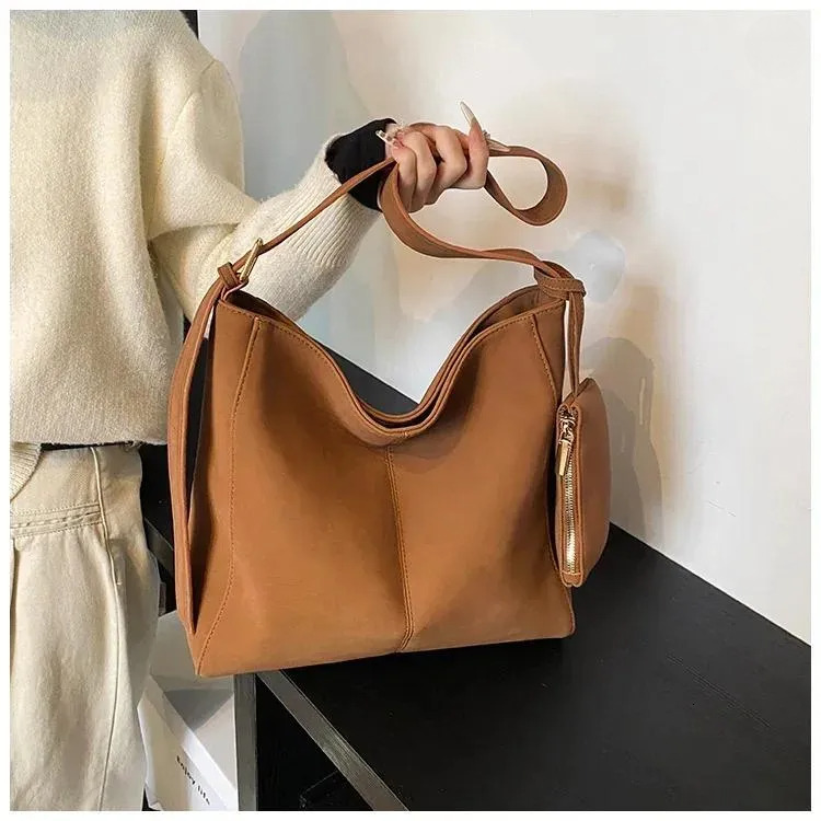 Designer Bag Luxury Bag Tote Bag Free Shipping Totes Solid Color Shoulder Bags Zipper Sewing Thread 2025 Crossbody Fashion Soft Simple Commuting Desig