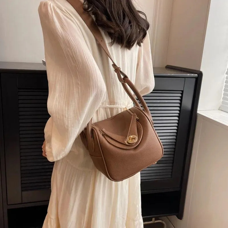 Bucket Shoulder Handbags: Solid Color Drawstring Crossbody Bag, Lightweight Hand-held Purse For Women New Free Delivery Designer Bag