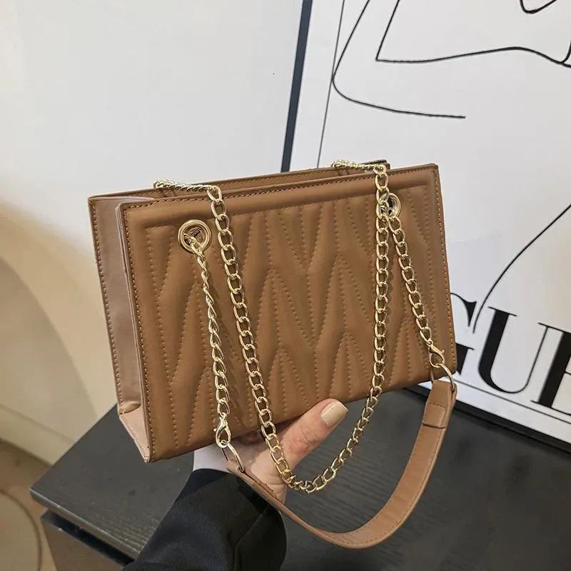 Fashion Shoulder Bag Style Chain Small For Women, PU Leather Square Crossbody Bag, Lightweight For Daily Use New Free Delivery Designer Bag