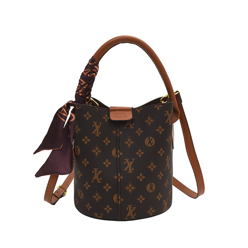 free shipping designers bags for ladies 2025 New Fashionable Printed Mother and Child Water Bucket Bag Versatile Single Shoulder Crossarm Bag Enhanced