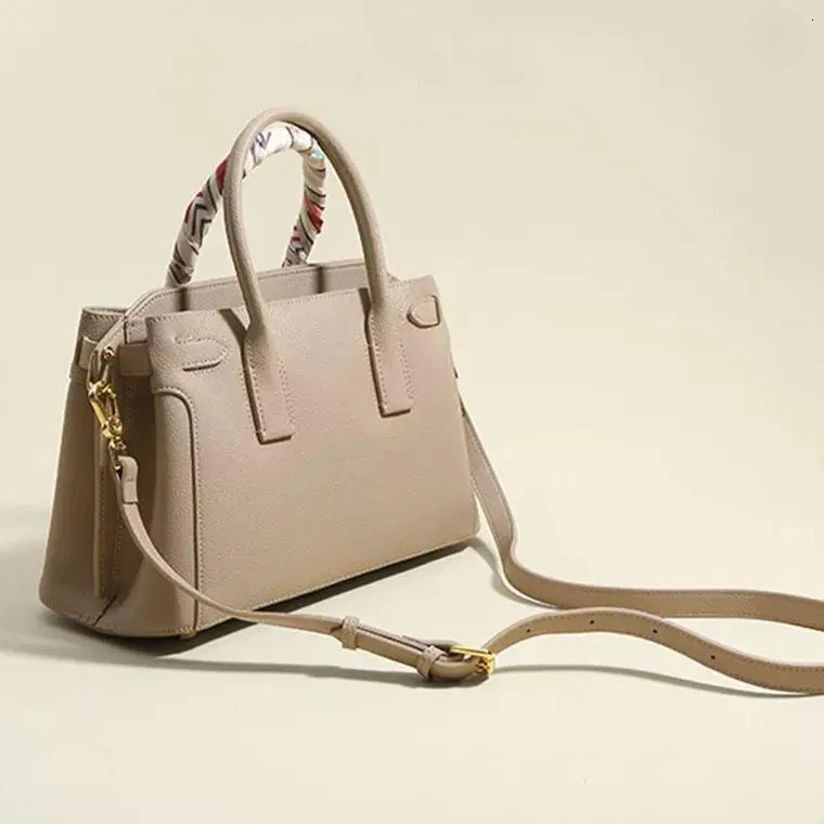 Free Shipping Shoulder Bags 2024 Mother Bag Portable Platinum Wedding Large Capacity Handbag Crossbody For Women Designer Bag Luxury Bag Tote Bag