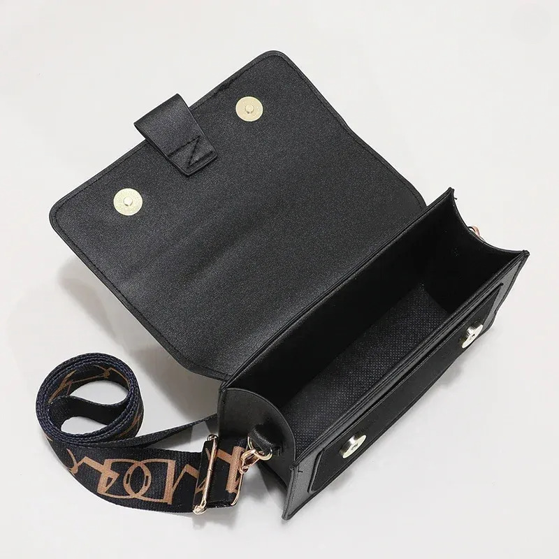 Waist Bag 2025 Classic Small Women's Shoulder Bag, Flap Crossbody With Wide Straps New Free Delivery Designer Bag