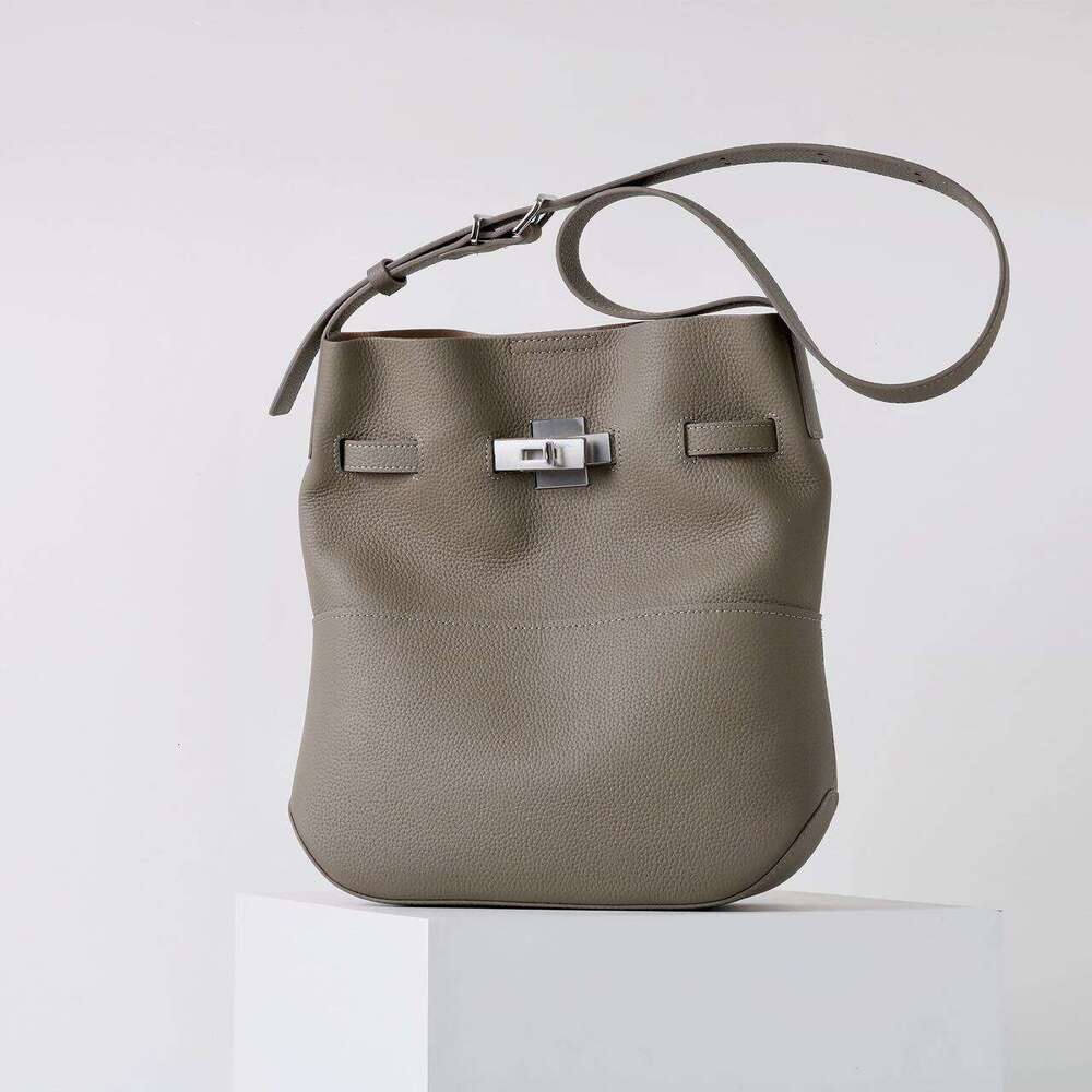 Head Layer Cowhide Kelly Bucket Canvas Simple Versatile Crossbody Single Shoulder Large Capacity Commuting Bag