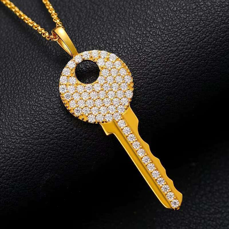 Moissanite key pendant women's pure sier chain necklace, chilled boutique jewelry
