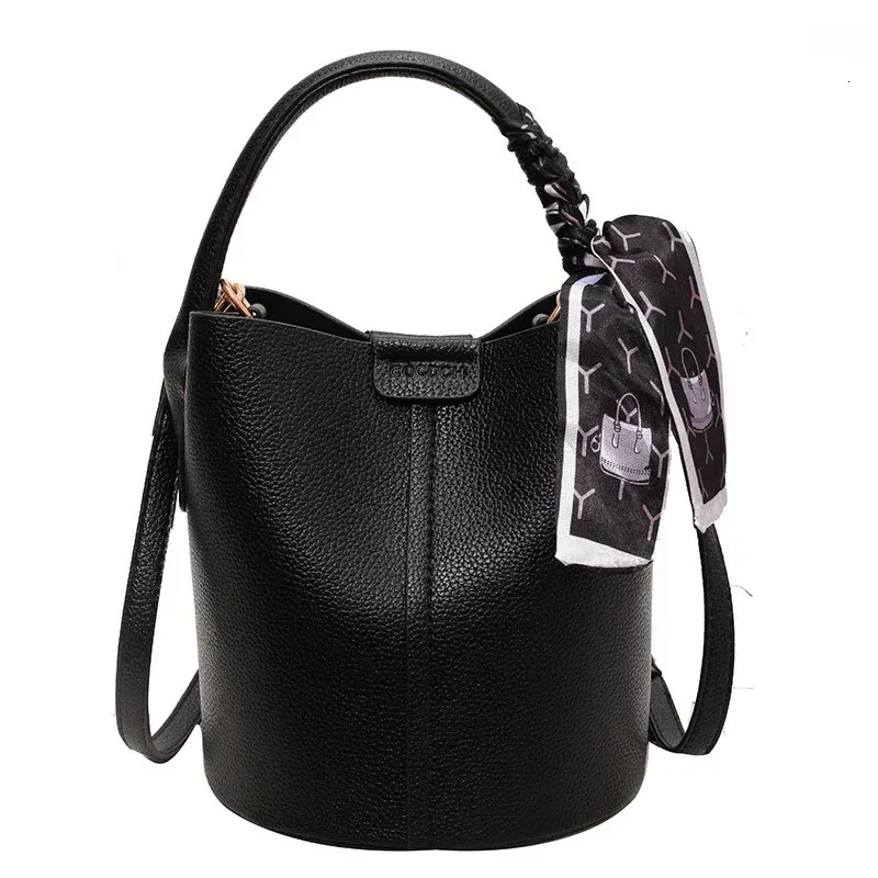 Free Shipping Shoulder Bags Designer Solid Interior Compartment Women's Handbags 2025 High Quality For Women Designer Bag Luxury Bag Tote Bag