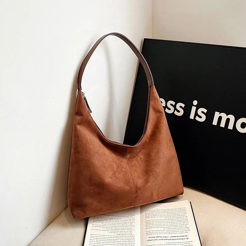 Free Shipping Hobo Vintage Mirad 2025 Autumn Fashion Versatile Single Shoulder Women's Large Capacity Matte Underarm Designer Bag Luxury Bag Tote