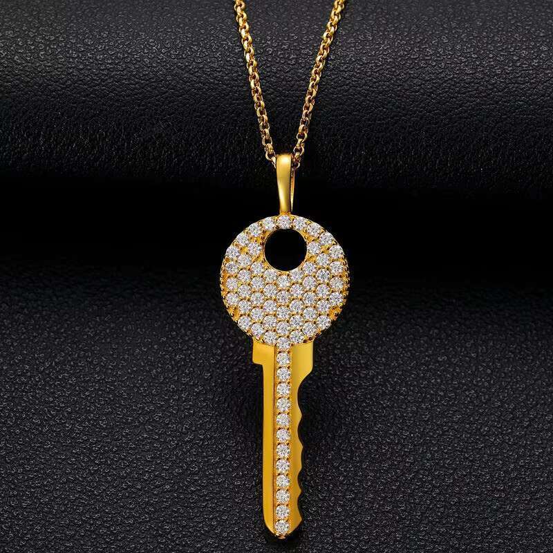 Moissanite key pendant women's pure sier chain necklace, chilled boutique jewelry
