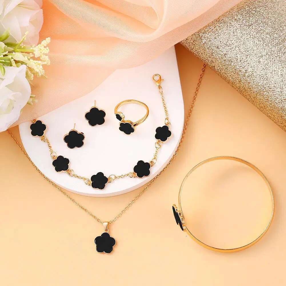 5 Pcs Set Jewelry Stainless Steel Five Leaf Clover 316L For Women Elegance French Niche Necklaces Bracelets Earrings