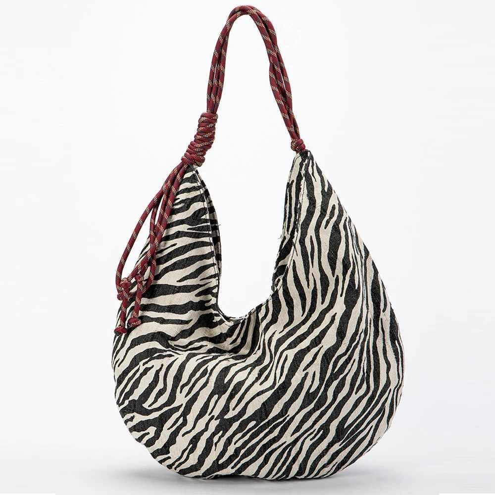 Zebra Stripes Canvas Tote Women Shoulder Bag Large Capacity Designer Handbags Rope Handle Shopper Half Moon Cloud Bags for WomenW250512
