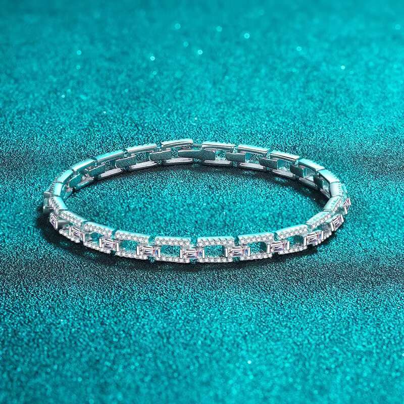 Luxury Fully Moissanite Stones Bracelet for Women Elegant Moissanite Bangle