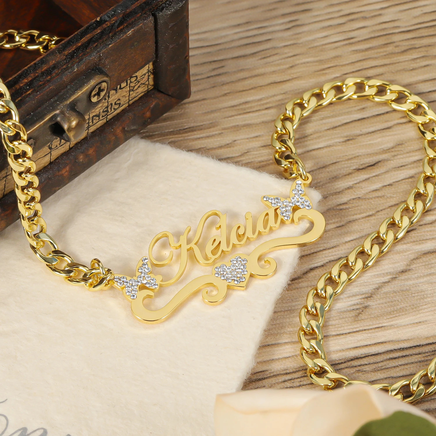Custom Name Necklace With Butterfly Nameplate Necklace For Women Personalized Stainless Steel Gold Chain Princess BFF Jewelry 250512