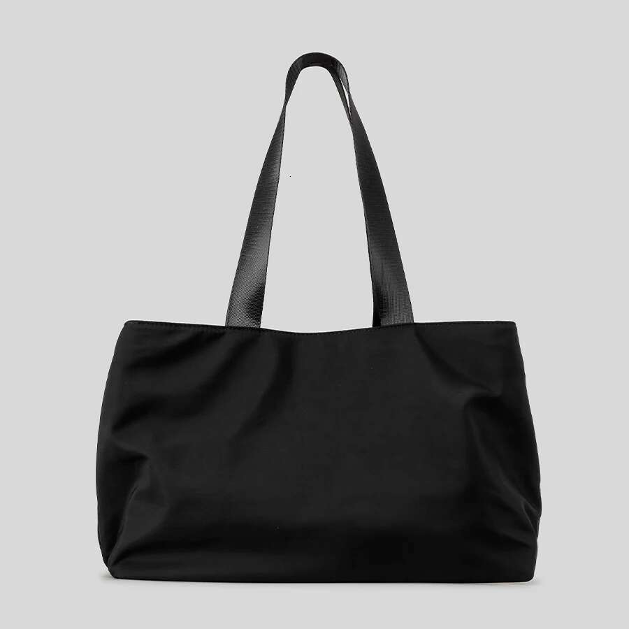 Waterproof Nylon Large Capacity Travel Casual Women Shoulder Bags Simple Lady Handbags Big Yoga Bag 2025