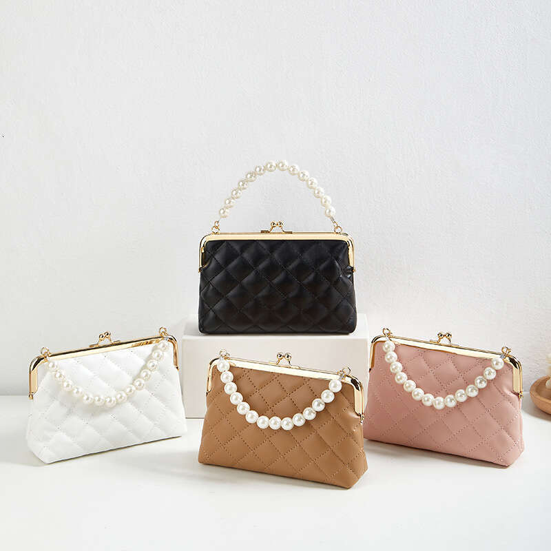 Embroidered Pearl 2023 Ladies Handbag Fashionable Women's Bag Diamond Grid