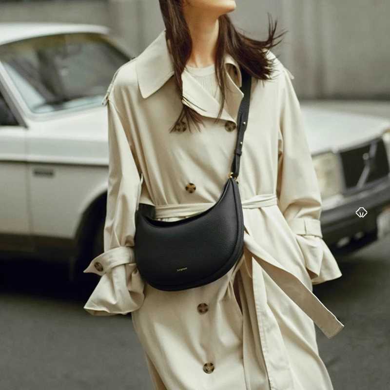 Luxury Crescent Bag Designer New Pine Moon Series Woman Hobo Handbag Versatile Leather Shoulder Bag Fashion Purse Underarm BagsW250521