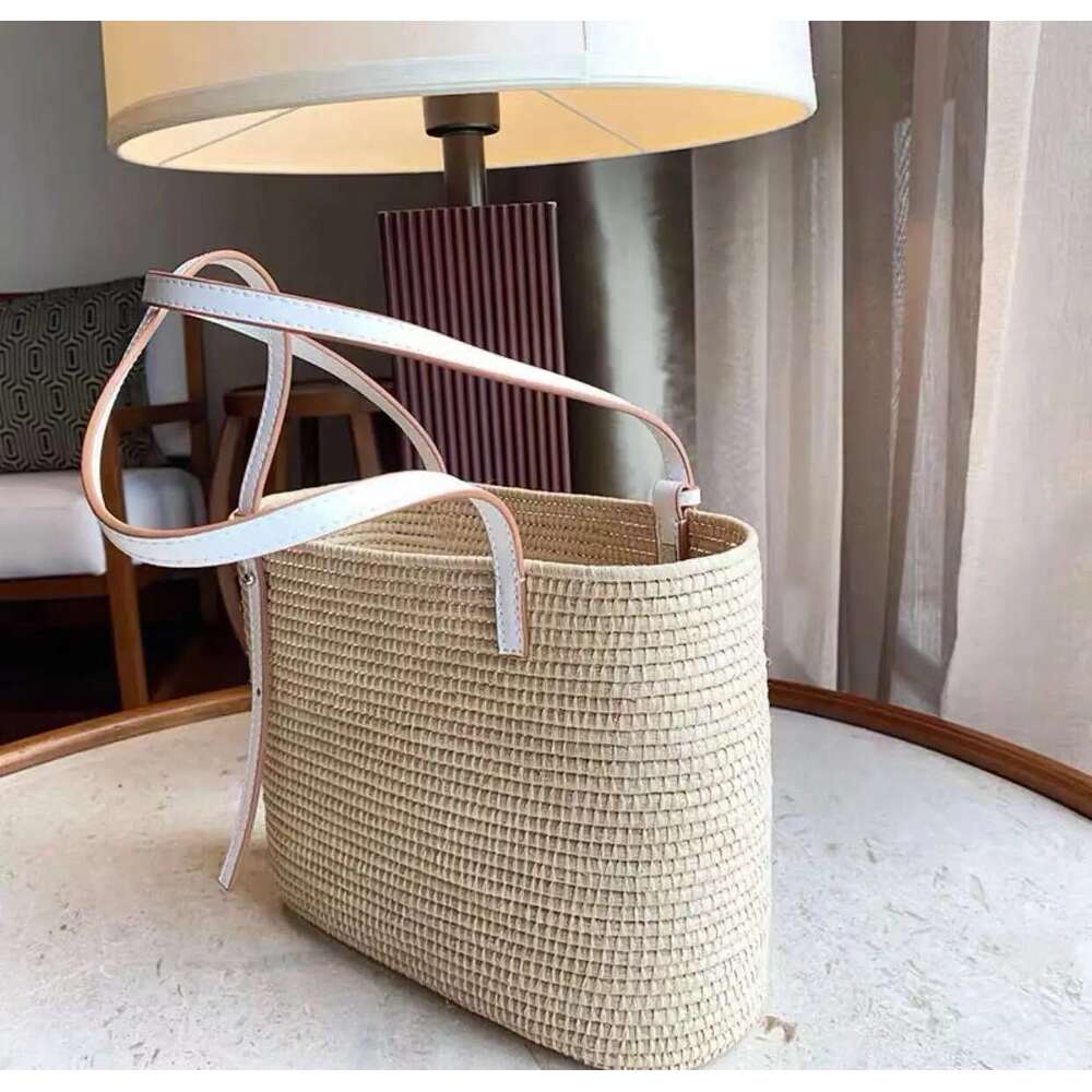 Natural Handmade Luxurious Lafite Grass Woven Bag, Simple And Stylish One Shoulder Handbag