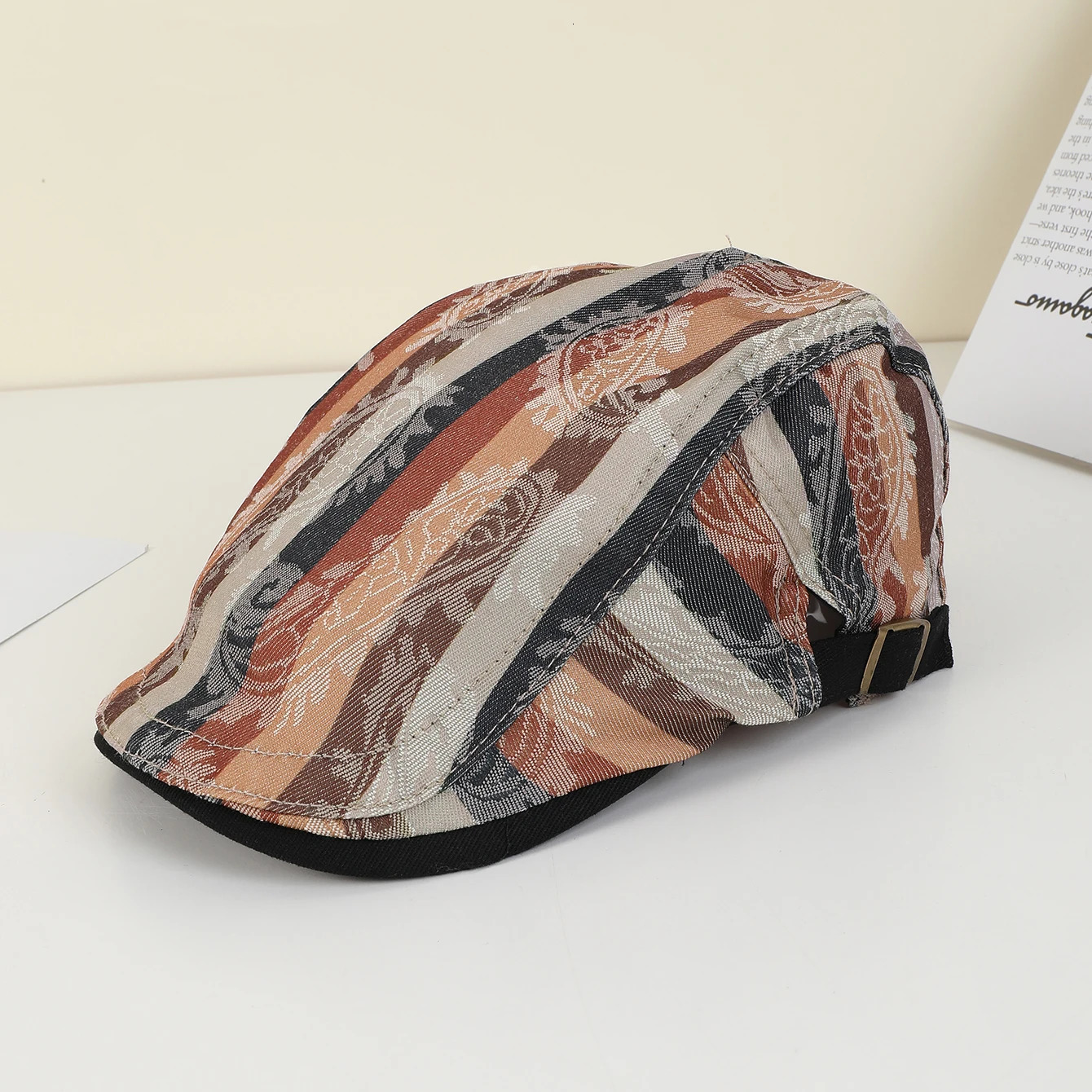 Ethnic fashion color matching striped cashew flower beret street travel with face small front hat 250512